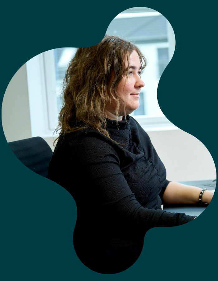 700x900-kamilla-liquid-petroleum