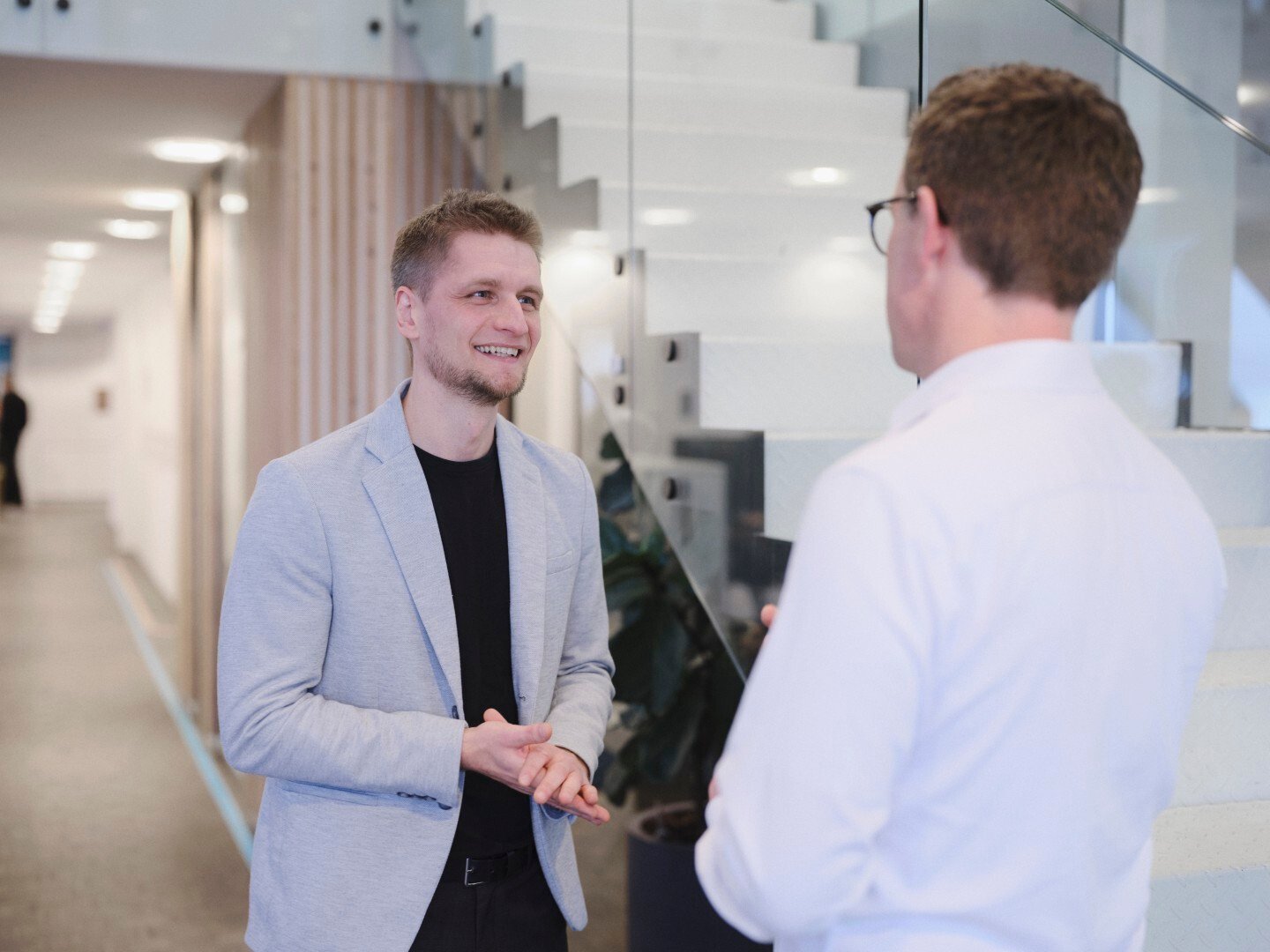 background-full-rene