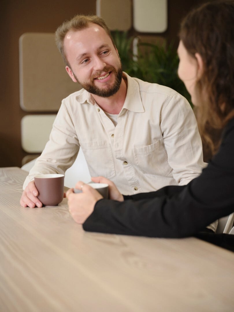 background-half-emil-1