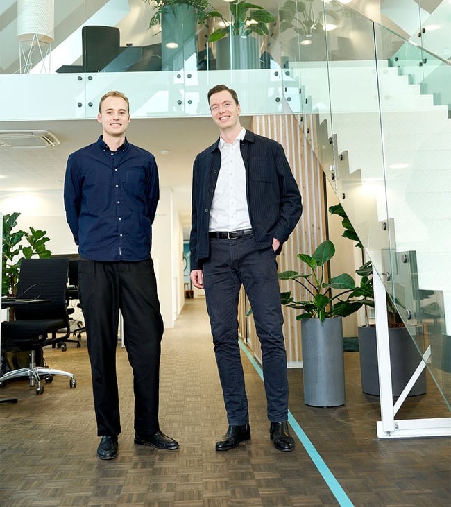 background-half-tobias-thue-a2