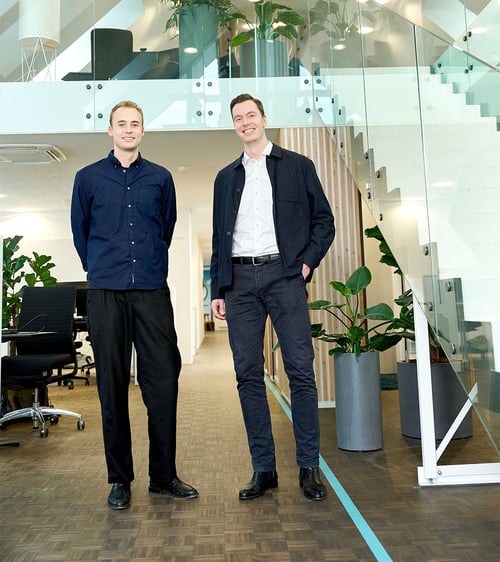 background-half-tobias-thue-a2