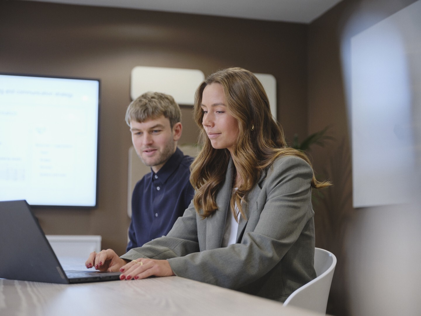 background-full-ida-mark